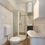 Haus Glavani Apartman *