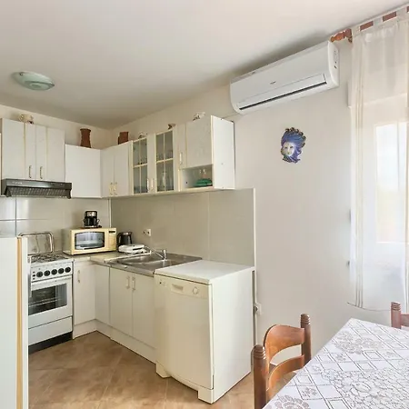 Apartment Haus Glavani