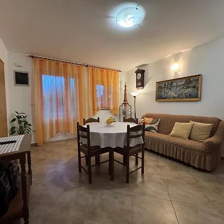 Haus Glavani *